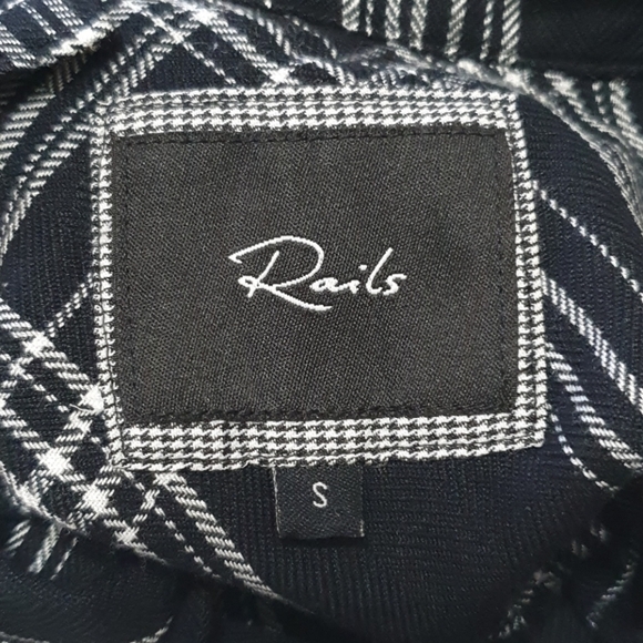 Rails Black Plaid Button Down Sleeveless Shirt - Picture 5 of 8